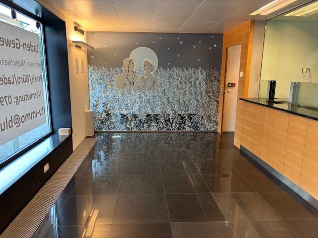 Umgebaute Bankfiliale - Ladenfläche